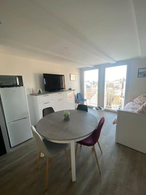 Appartement En Plein Coeur Du Centre Ville Les Sables-dʼOlonne Exterior foto