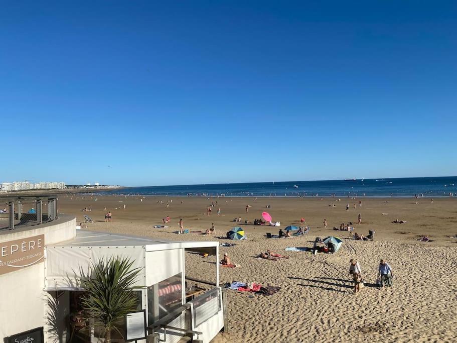 Appartement En Plein Coeur Du Centre Ville Les Sables-dʼOlonne Exterior foto