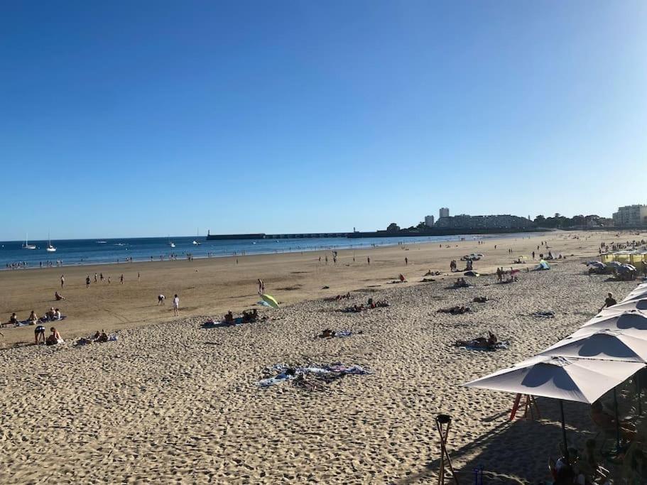 Appartement En Plein Coeur Du Centre Ville Les Sables-dʼOlonne Exterior foto